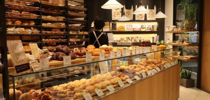 ジュウニブンベーカリー新宿京王店のアルバイト・バイト求人情報-02