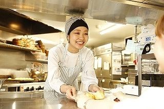 アフタヌーンティー・ティールーム 大丸札幌店のアルバイト・バイト求人情報-04
