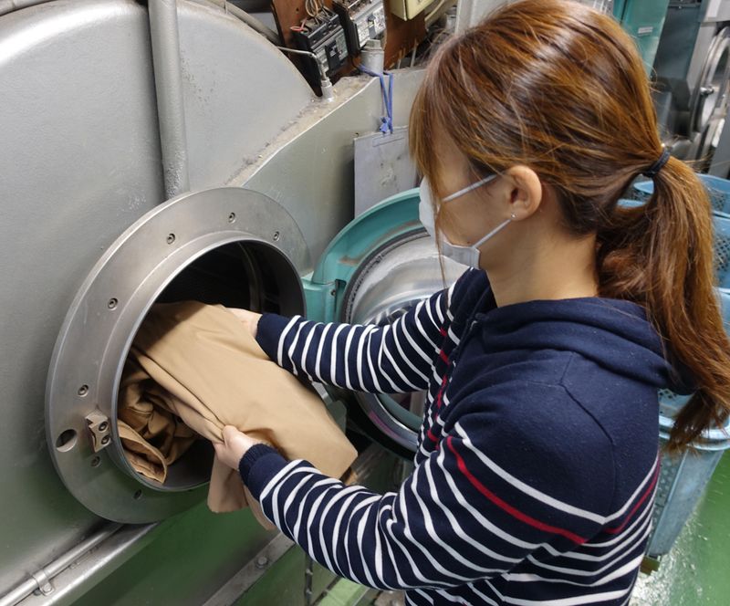 ドライ・クリーニングほんま多摩川工場店のアルバイト・バイト求人情報-07