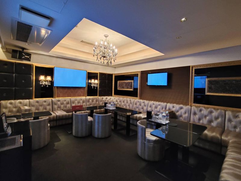 CLUB LUXYのアルバイト・バイト求人情報-04