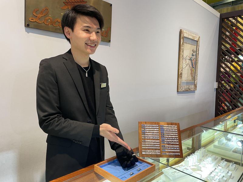 LocalBrand 横浜ワールドポーターズ店のアルバイト・バイト求人情報-03