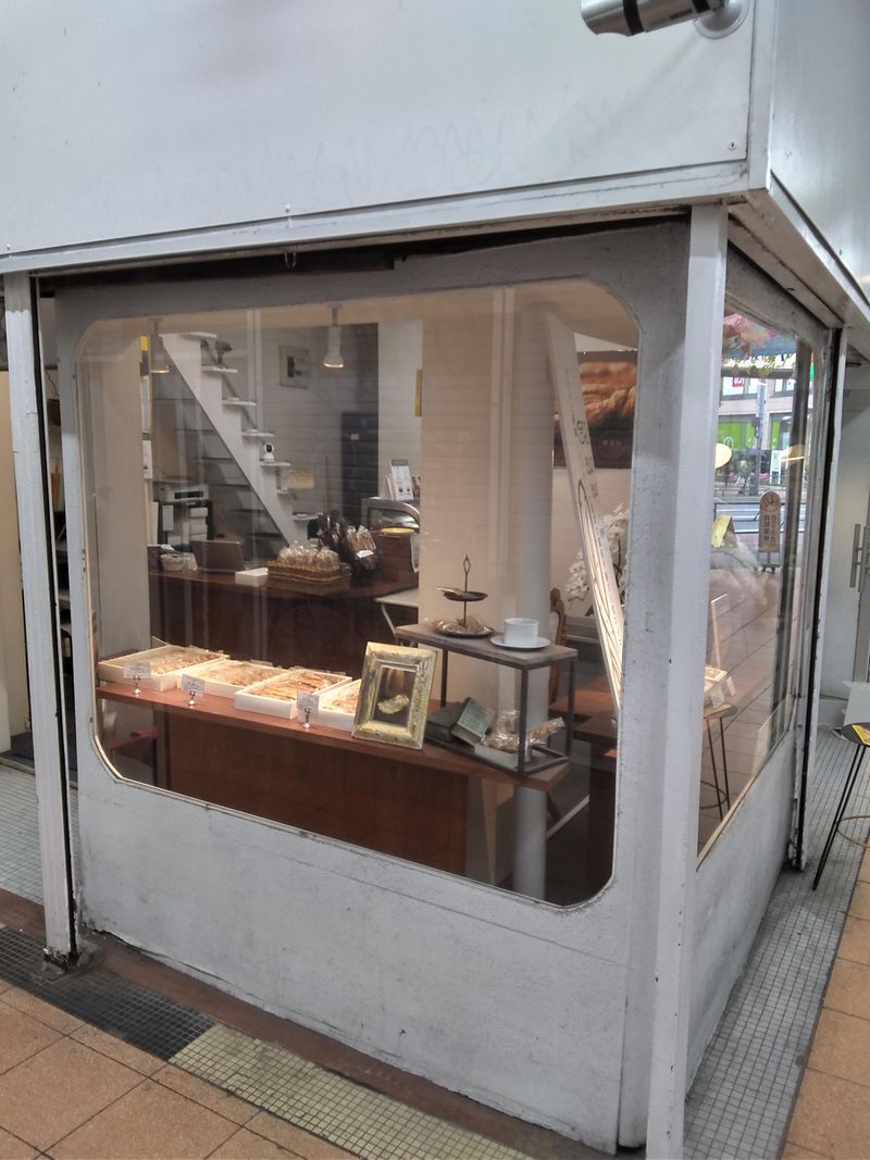 フラワー三軒茶屋のアルバイト・バイト求人情報-02