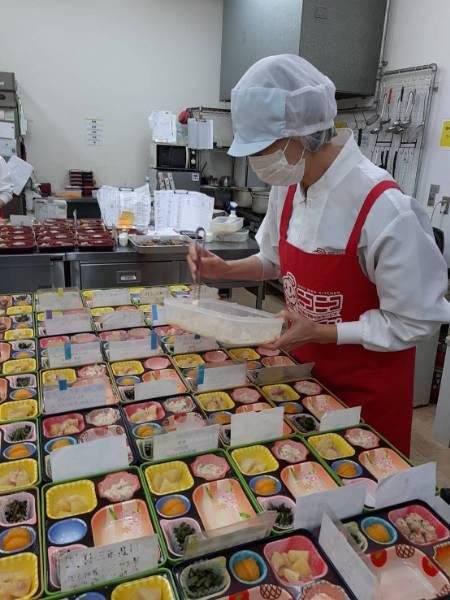 ニコニコキッチン南大阪店のアルバイト・バイト求人情報-02