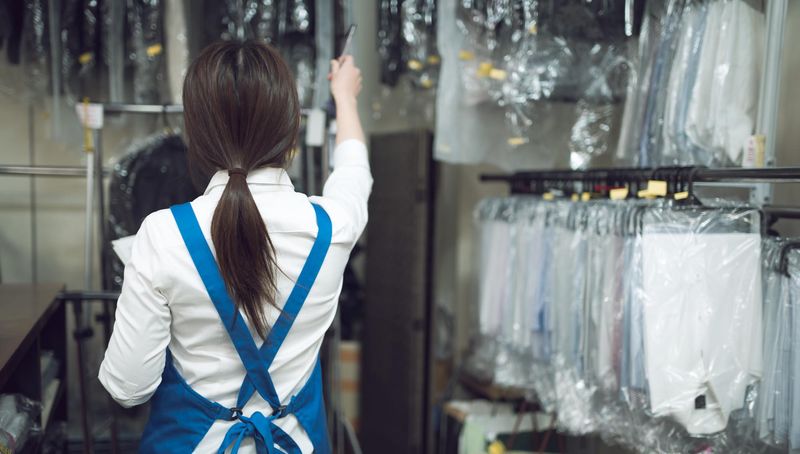ホワイト急便 二色の浜店　(株式会社ウタツヤドライクリーニング工場)のアルバイト・バイト求人情報-03