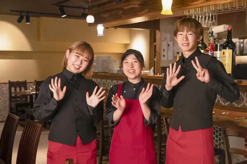 Seafood bar Ermitage 横浜鶴屋町店/株式会社ココロオドルのアルバイト・バイト求人情報-01