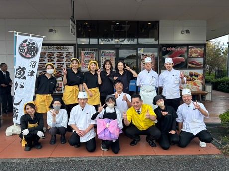 沼津魚がし鮨 流れ鮨　富士青島店のアルバイト・バイト求人情報-02