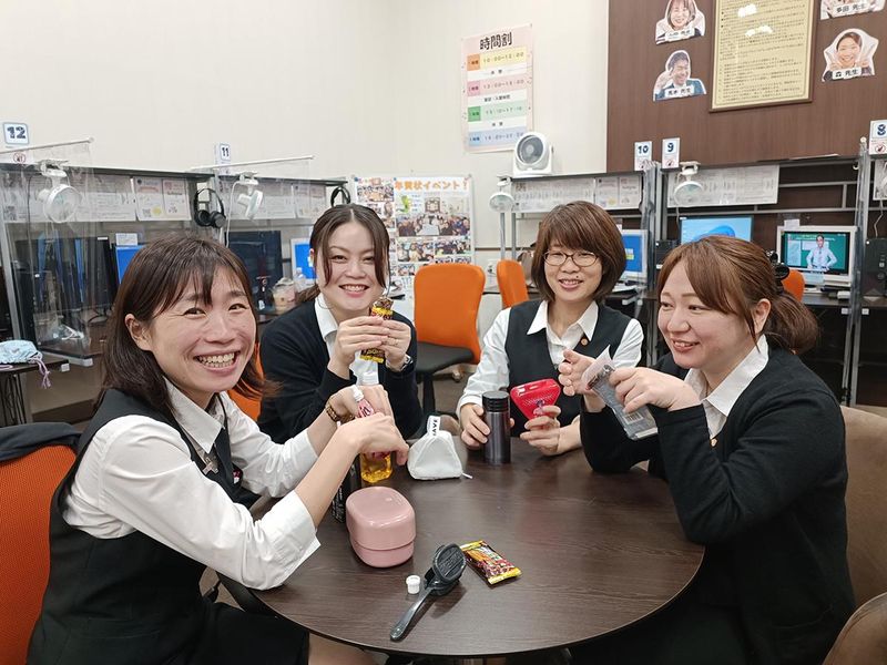 パソコン教室わかるとできる　フジグラン緑井校のアルバイト・バイト求人情報-01