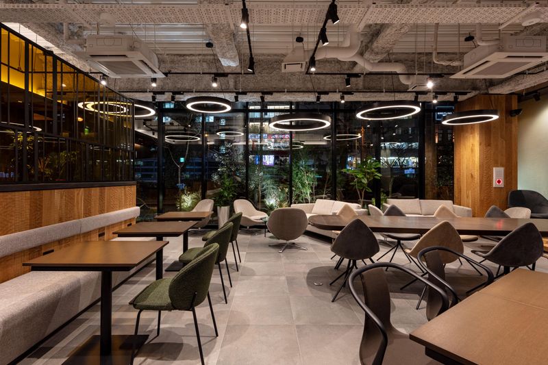 株式会社KADeL　心斎橋店のアルバイト・バイト求人情報-05