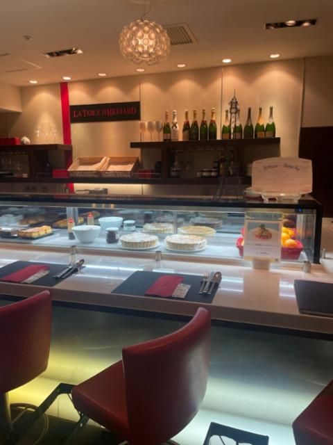 ラ・ターブル・エディアール伊勢丹新宿店のアルバイト・バイト求人情報-02