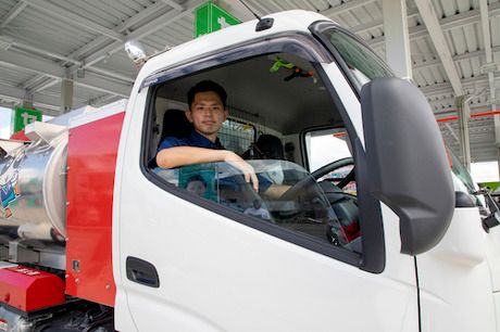 三愛オブリ北陸株式会社　本社　オブリステーション呉羽　9156002