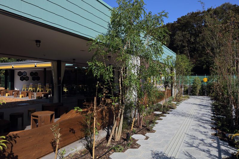 はちみつ専門の総合施設「神戸養蜂場」のアルバイト・バイト求人情報-03