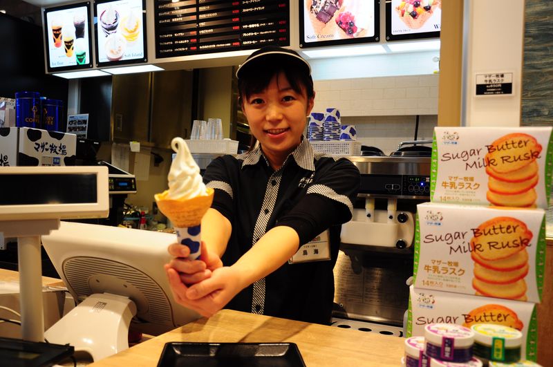 マザー牧場 CAFE&SOFTCREAM ららぽーと横浜店のアルバイト・バイト求人情報-03