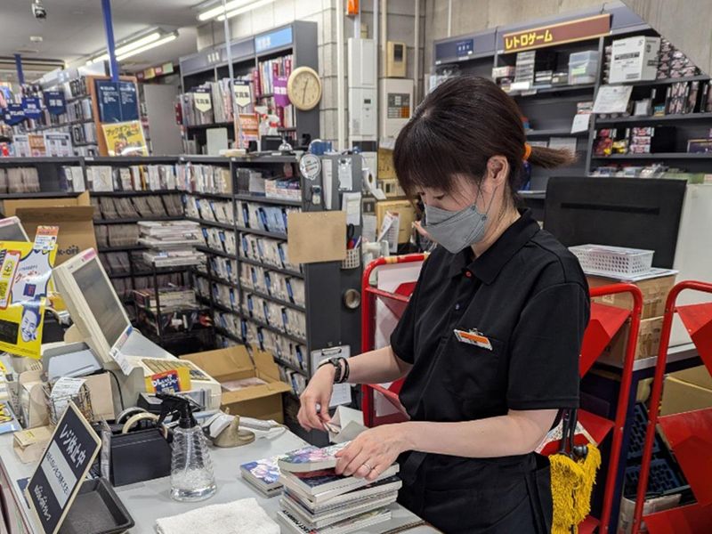 ブックオフ 赤羽駅東口店のアルバイト・バイト求人情報-04