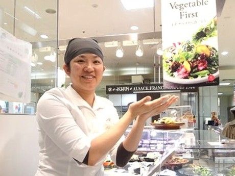 日本のさらだ いとはん　福屋八丁堀本店の求人情報