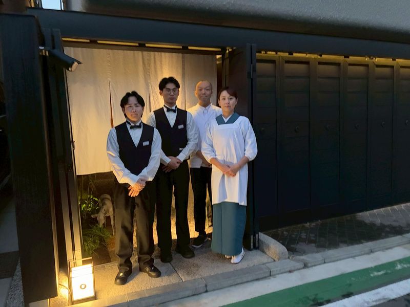 株式会社華族廊-0003の求人・転職情報