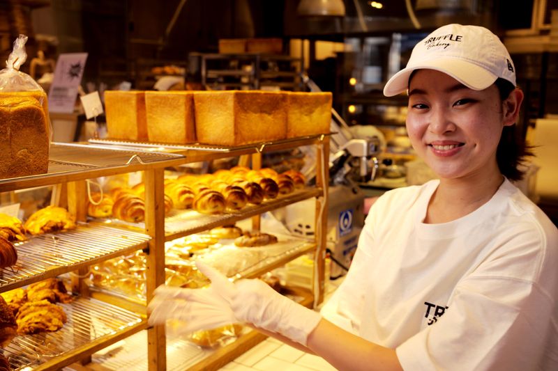 株式会社ドレステーブル(TRUFFLE mini 町田店)のアルバイト・バイト求人情報-02