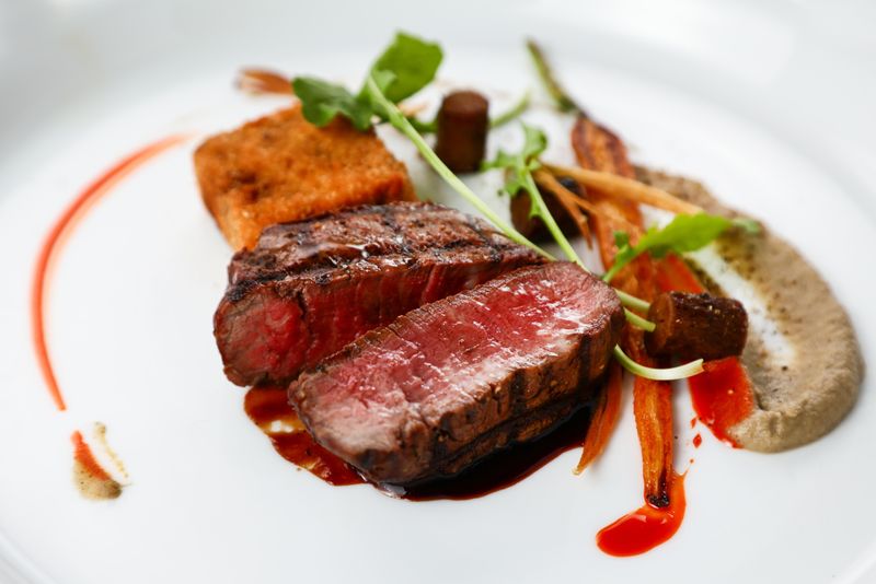 Johnnieʼs Brasserie(ジョニーズ ブラッセリー)のアルバイト・バイト求人情報-02