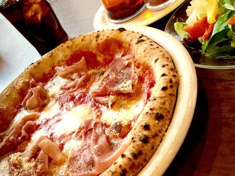ピッツェリア　クッチーナ　ナプリモ　中野店のアルバイト・バイト求人情報-01