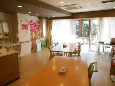 奉優会(ショートステイ)　優っくりショートステイ新宿西落合のアルバイト・バイト求人情報-02