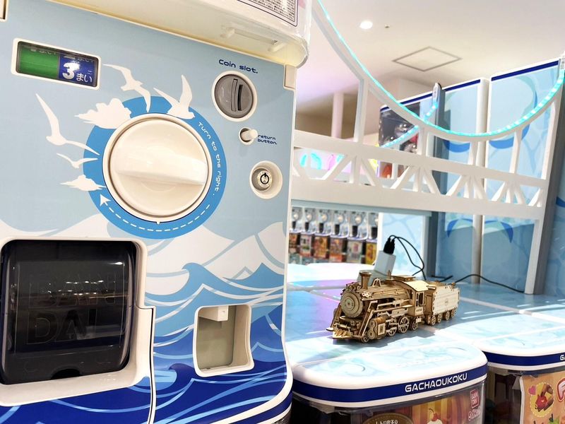 ガチャ王国高松オルネ店のアルバイト・バイト求人情報-03