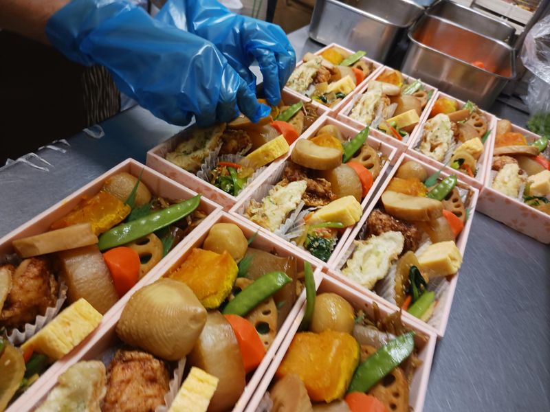 お惣菜のまつおか　玉川高島屋店のアルバイト・バイト求人情報-01
