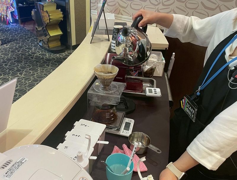 十三のパチンコ店のアルバイト・バイト求人情報-02