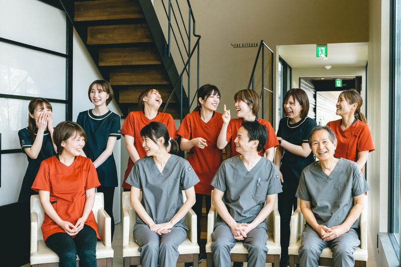 医療法人友枝会　友枝総合歯科・矯正歯科のアルバイト・バイト求人情報-01