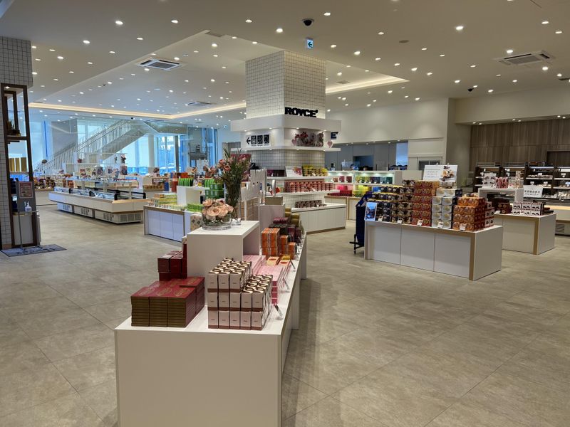 ロイズ東苗穂店のアルバイト・バイト求人情報-03