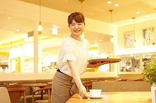 アフタヌーンティー・ティールーム 本厚木ミロードの求人1