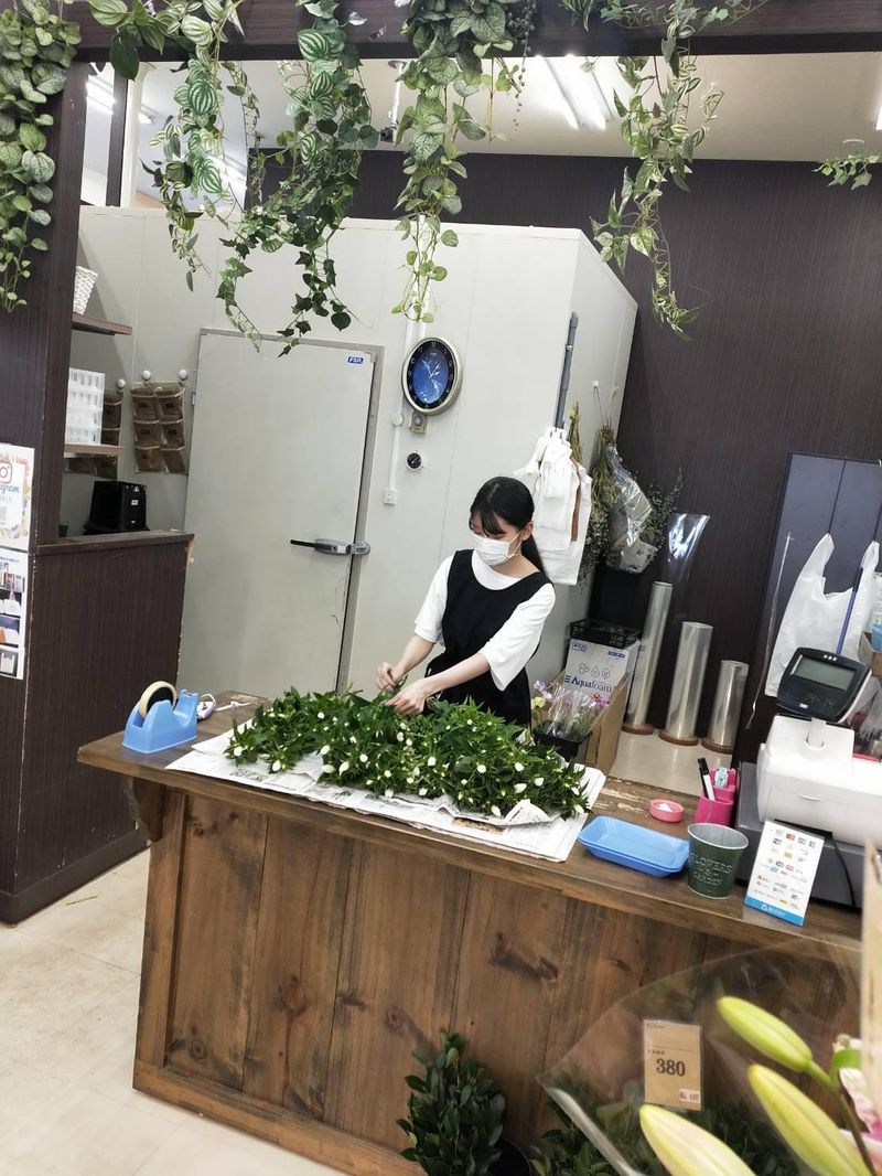 O’s flower　新町店のアルバイト・バイト求人情報-02