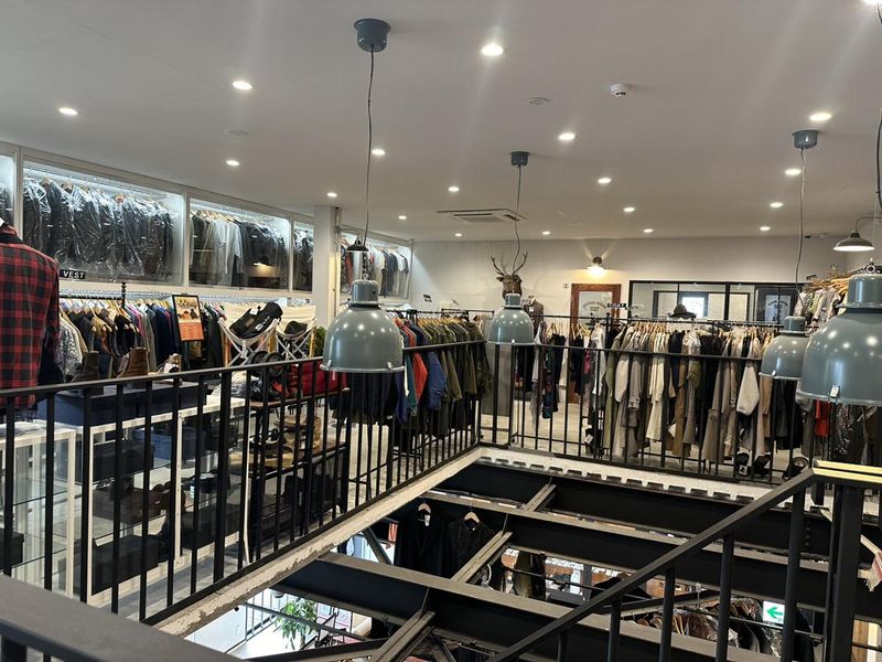 ブランド古着買取販売LIFE　中倉店のアルバイト・バイト求人情報-05