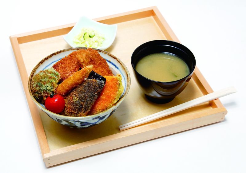 新潟カツ丼　タレカツ　本店のアルバイト・バイト求人情報-05