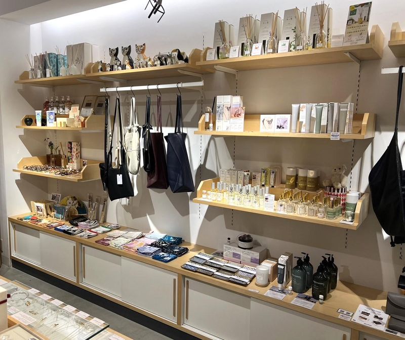 Neue(ノイエ)博多店(2025年3月オープン予定)のアルバイト・バイト求人情報-04