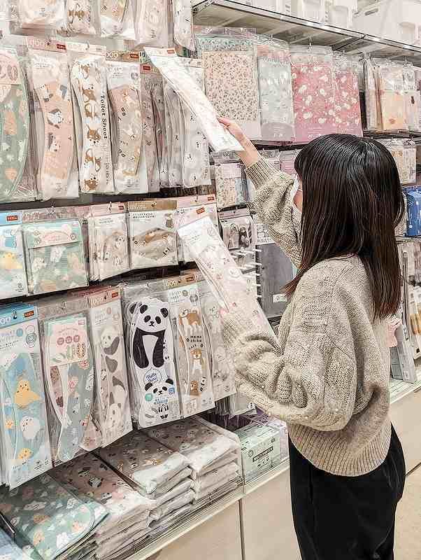illusie300 イルーシーサンマルマル リバーサイド 長岡千秋 店のアルバイト・バイト求人情報-02