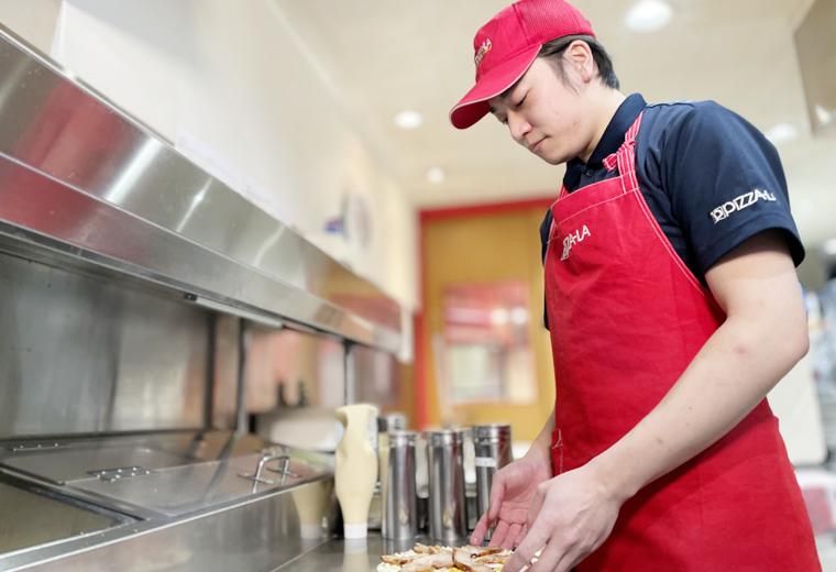 ピザーラエクスプレス 神宮球場店の求人3