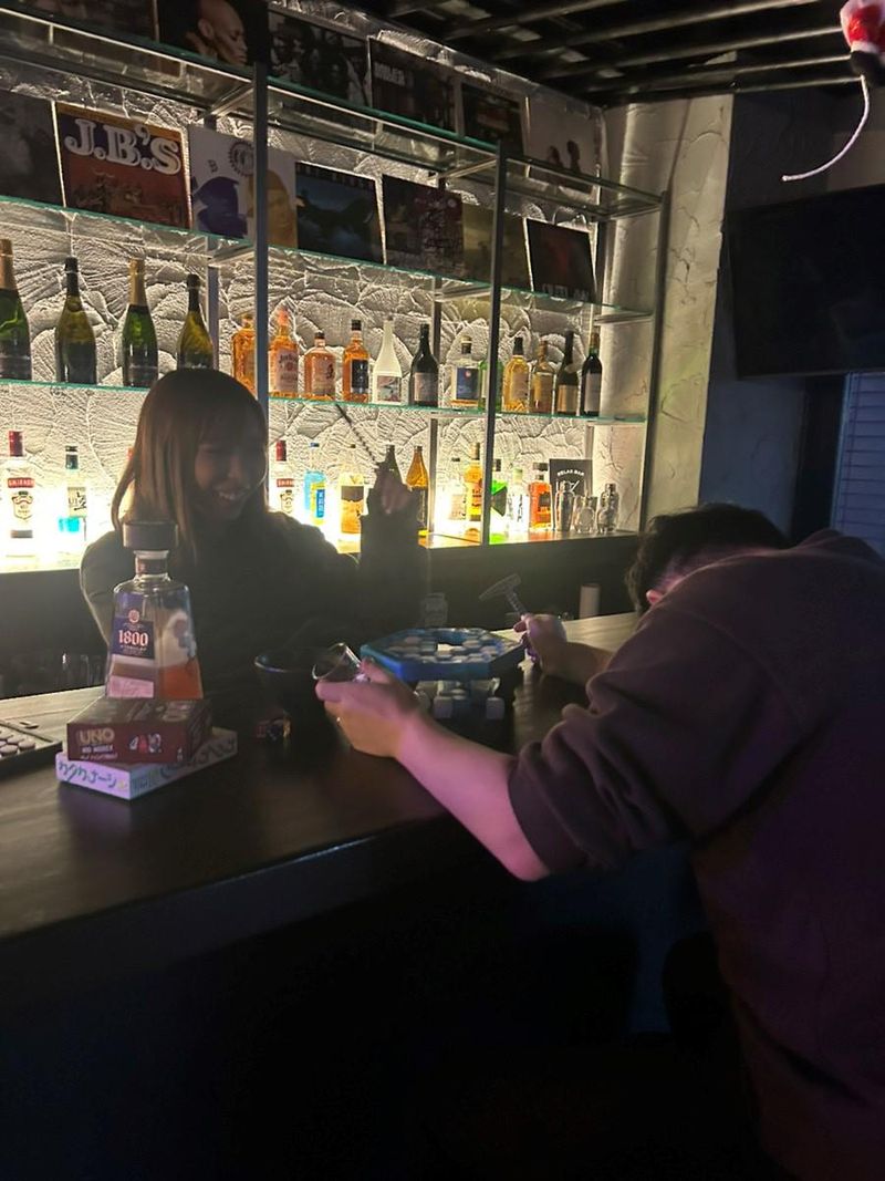 MUSIC　BAR　OVERのアルバイト・バイト求人情報-03