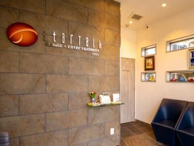 株式会社スタートーク