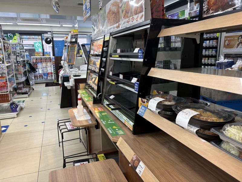 ローソン所沢駅東口店のアルバイト・バイト求人情報-04