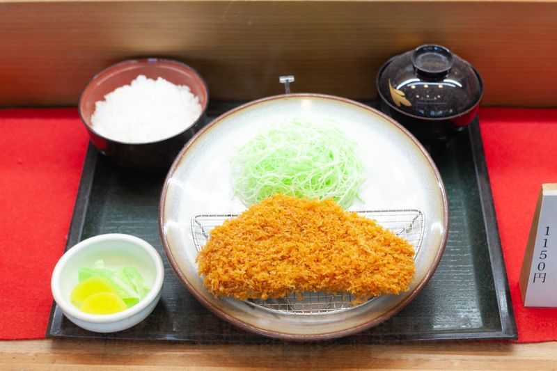 とんかつ伊勢NSビル店のアルバイト・バイト求人情報-04