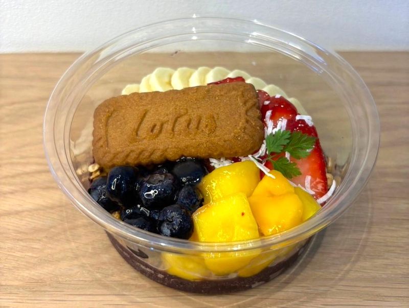 アサイー工房　湊川店のアルバイト・バイト求人情報-01