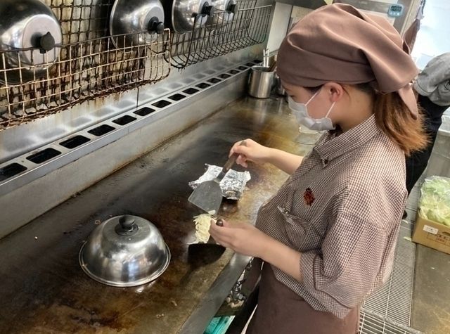 お好み焼きレストラン　どんどん亭　三ヶ森店のアルバイト・バイト求人情報-02