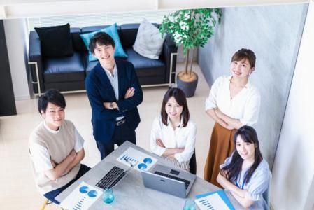 ＪＩＮＺＯＵホールディングス株式会社の求人・転職情報