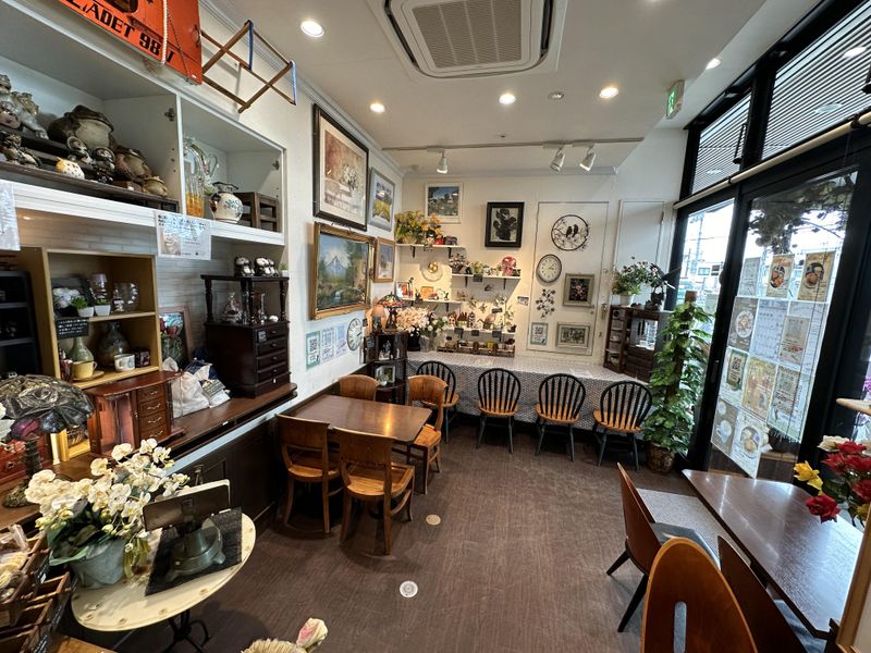 雑貨&カフェ はじめあゆむのアルバイト・バイト求人情報-03