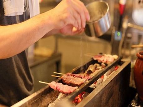 もつ焼きウッチャン　新宿思い出横丁店のアルバイト・バイト求人情報-02