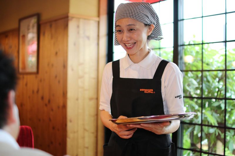 コメダ珈琲店　豊川末広通店のアルバイト・バイト求人情報-02