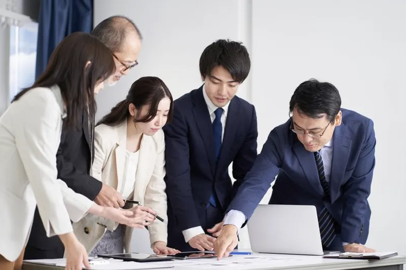 株式会社ZiAのアルバイト・バイト求人情報-09