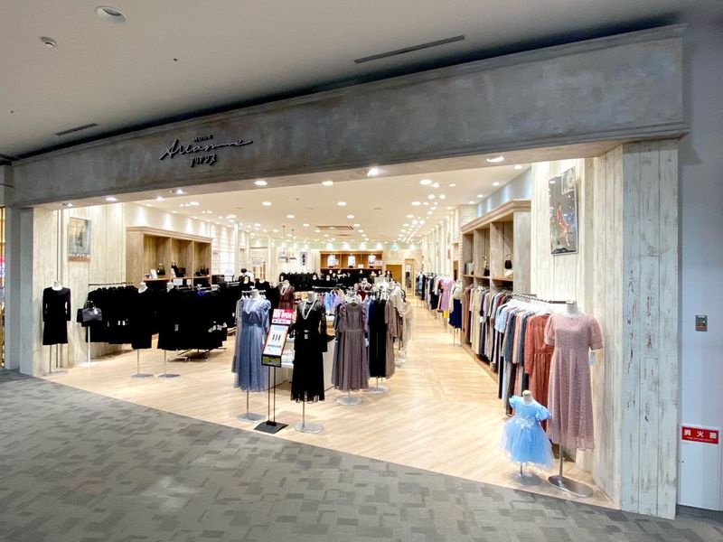 アリアンヌ・フォーマル　イオンモール東浦店のアルバイト・バイト求人情報-03