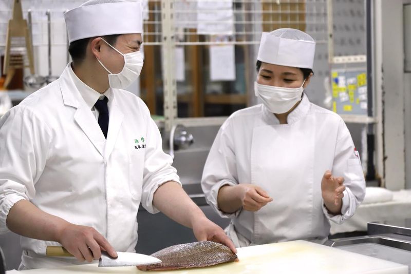 つきじ治作のアルバイト・バイト求人情報-07