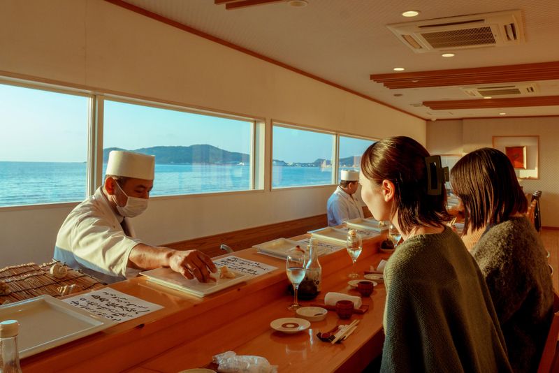 鮨屋台　岡垣店の派遣求人情報