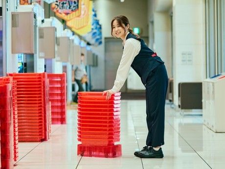 パチンコ・スロットやすだ　東大宮店の求人3